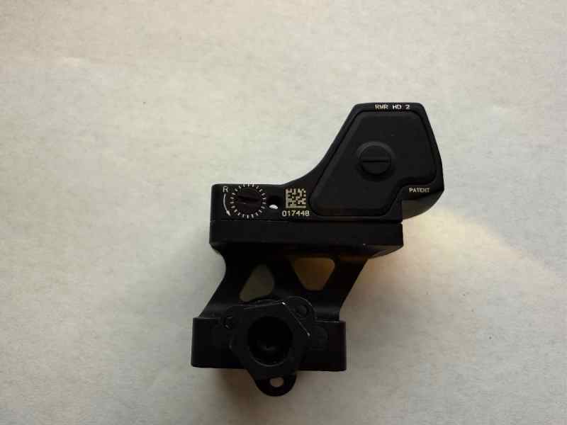 Trijicon RMR HD with mount for 550