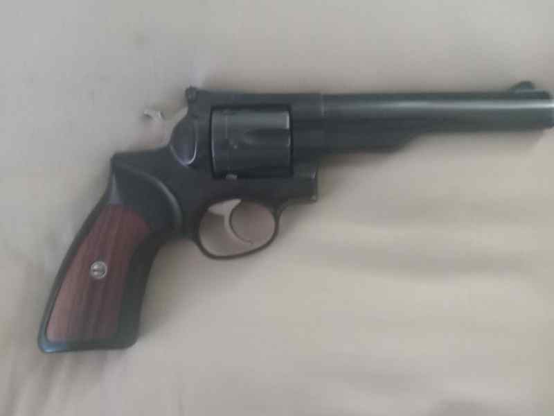 Ruger GP100 357mag 6”