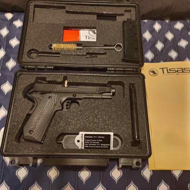 LNIB! TISAS 1911 BANTAM CARRY 9MM w/ HOLSTER