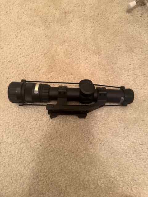 Trijicon TR24 AccuPoint 1-4x24 Riflescope 