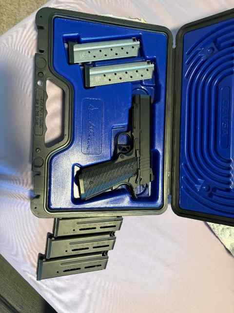 Dan Wesson 1911 TCP 9mm