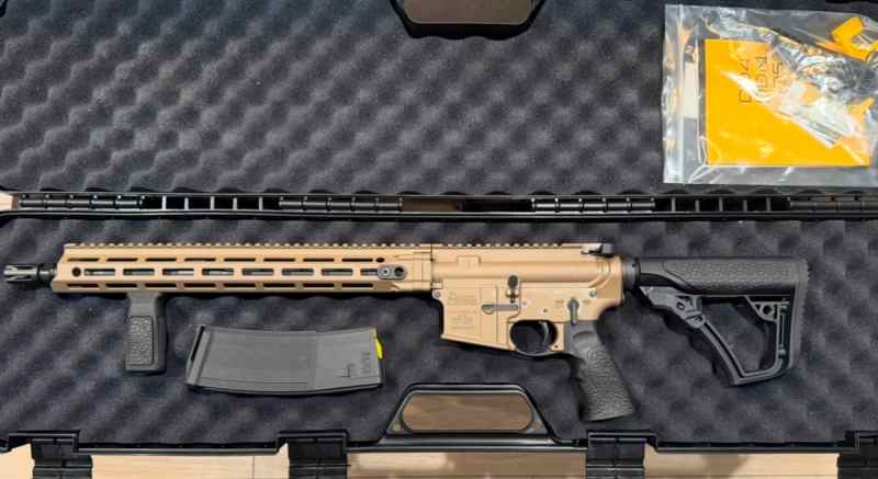 *Like New* Daniel Defense DDM4 V7 5.56mm NATO FDE