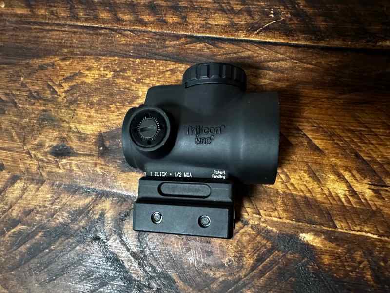 FS: Trijicon MRO with Midwest Industries mount