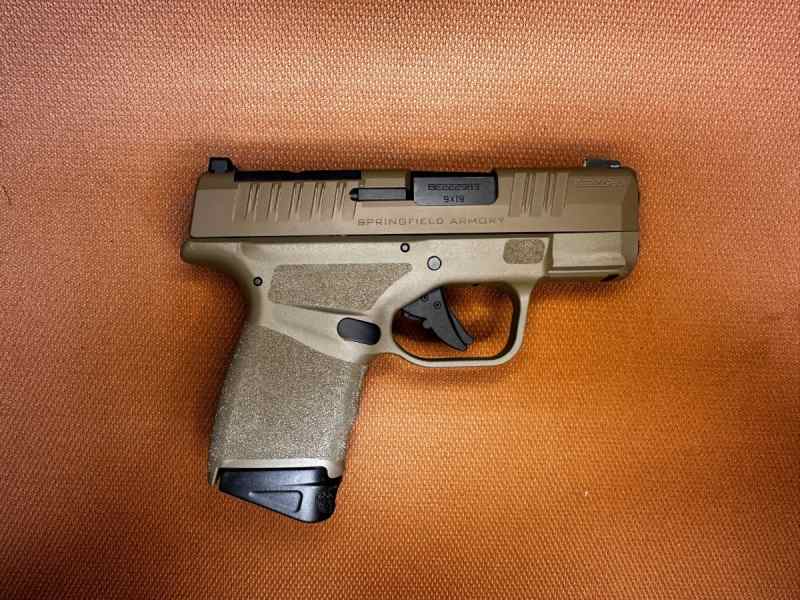 NEW IN BOX - Springfield Hellcat OSP FDE-9mm-3&quot; 