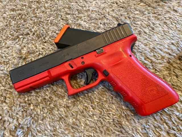 Glock 17R training pistol