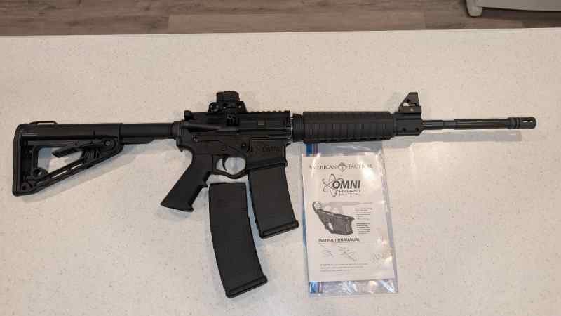 ATI Omni Hybrid AR-15 with sights/2 30rd mags