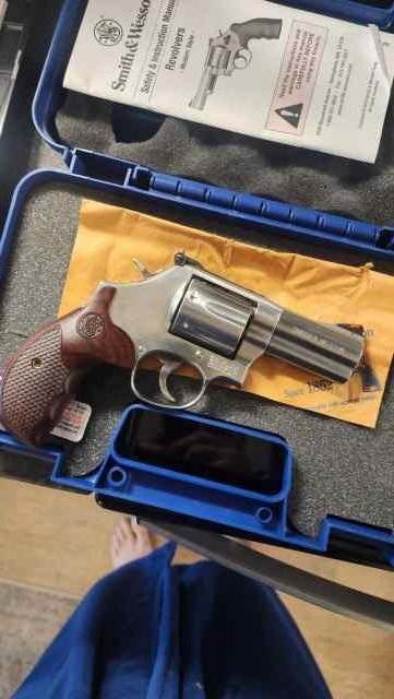 Smith &amp; Wesson 686 3&quot; .357 mag