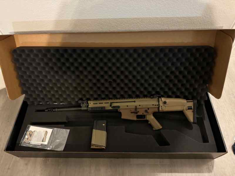 FN SCAR 17S FDE NRCH 7.62x51mm