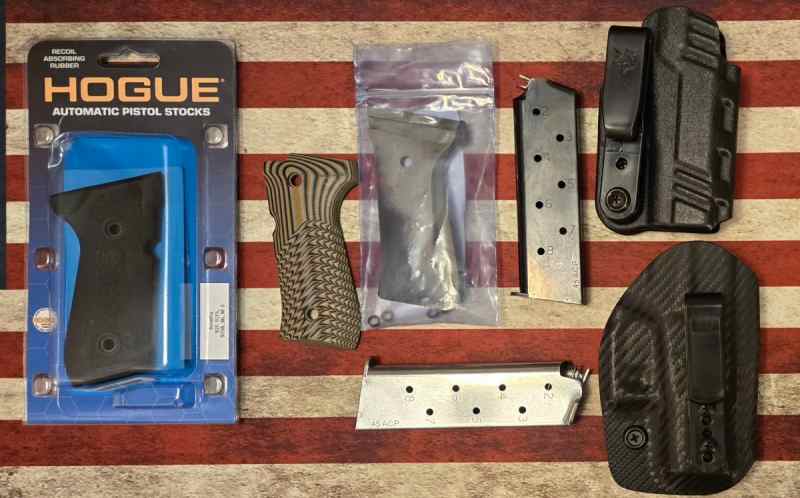 Grips, Holsters, Mags