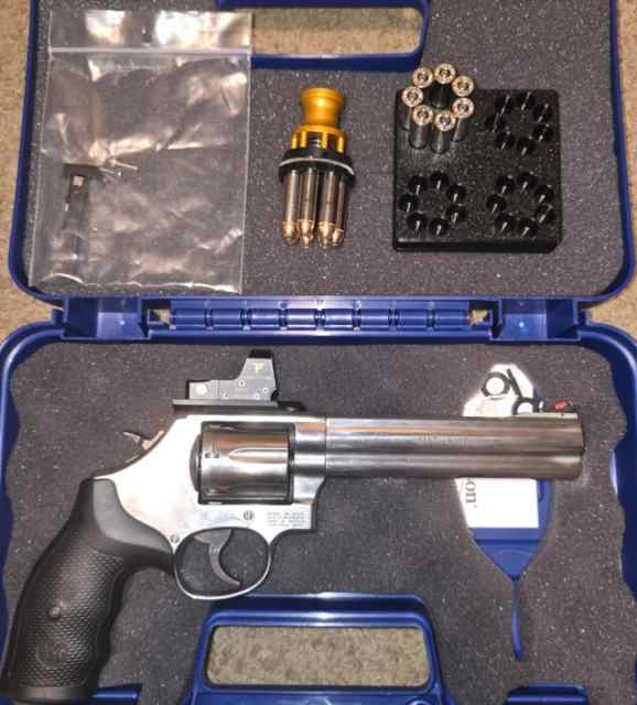 S&amp;W 686 Plus for sale