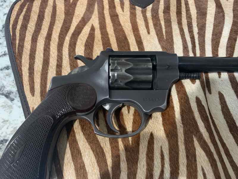 Double Action Revolver (.22 LR)