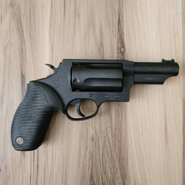 Taurus Judge