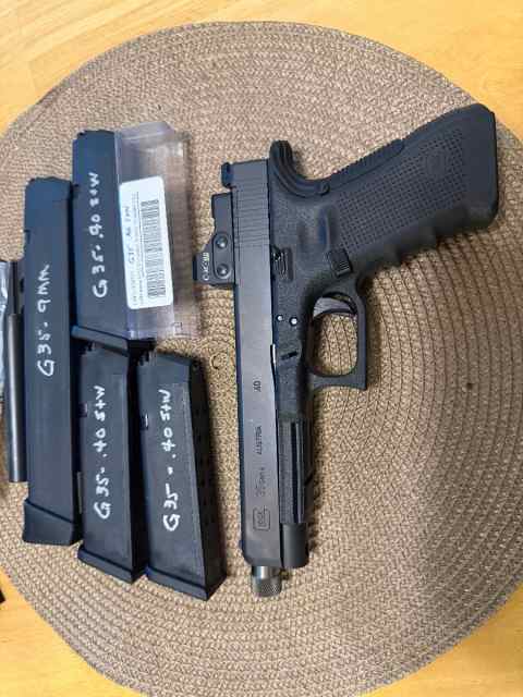 Glock 35 40cal mos plus 9mm barrel. 850.00