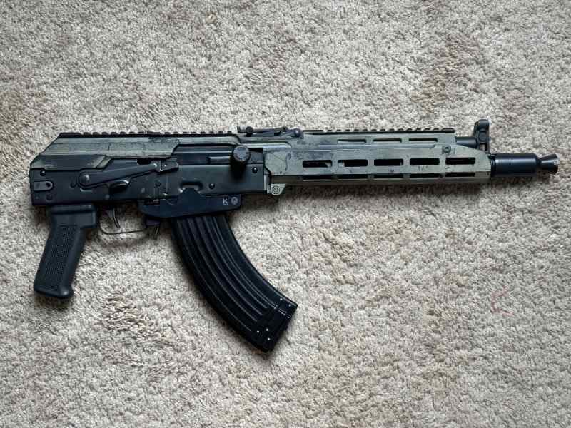 NIB Kalashnikov USA KP104