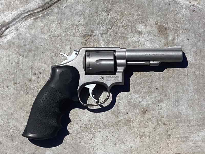 Smith &amp; Wesson .357.  $550