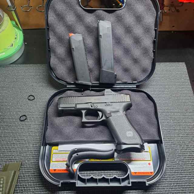 Glock G45 (9mm) Holosun SCS and Extras!