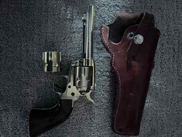 F.I.E. BUFFALO SCOUT GOLD .22LR &amp;.22 MAG REVOLVER