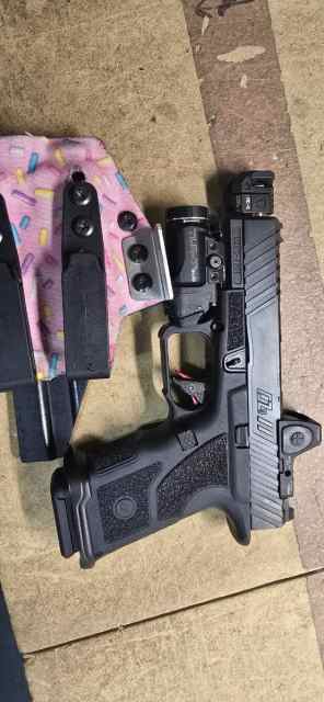 Zev OZ9C