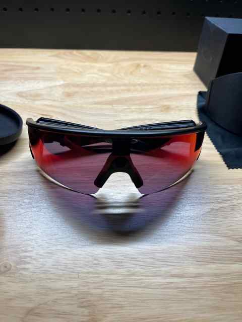 Oakley Meta Vanguard Prizm and pink Low Light Lens