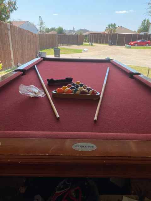 Pool table