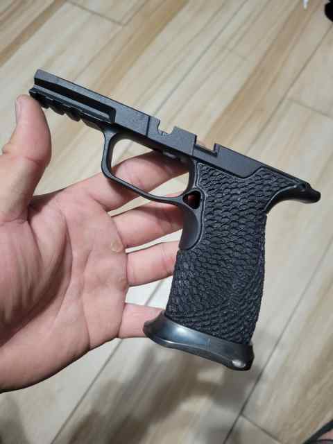 P365 Macro grip module, empire magwell