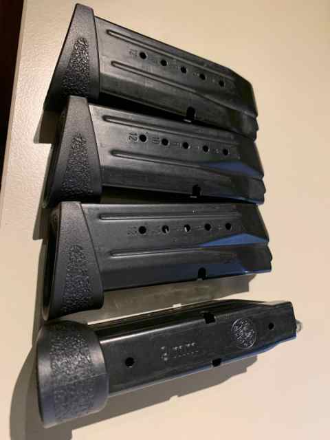 S&amp;W M&amp;P 9 compact (M&amp;P9C) 12 rnd magazines 