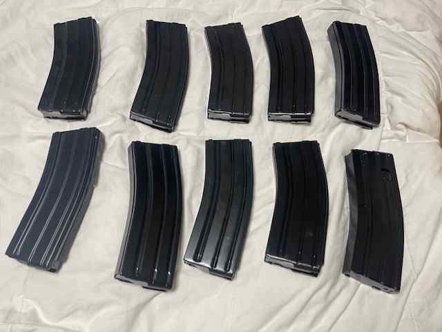 AR 15 30ROUND MAGAZINES