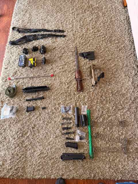 Parts/ accessories/ chassis/ etc. 