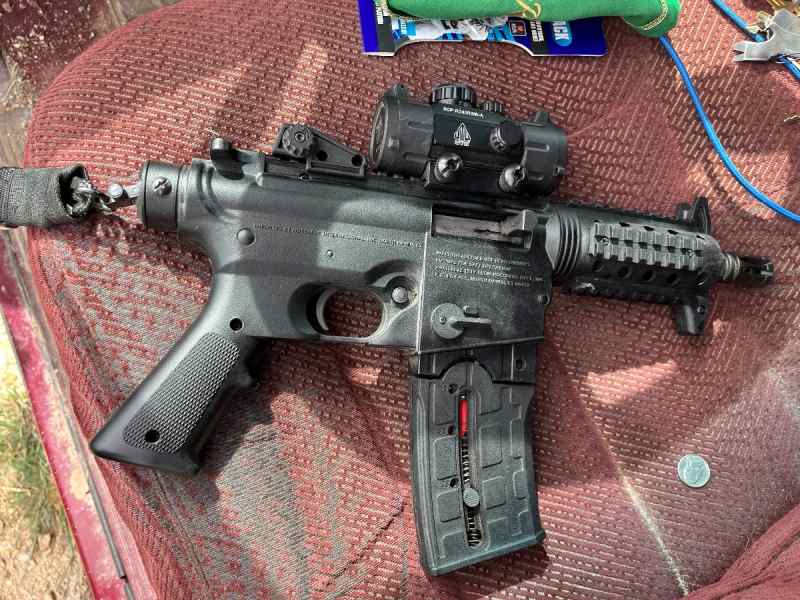 Mossberg .22 International 715P
