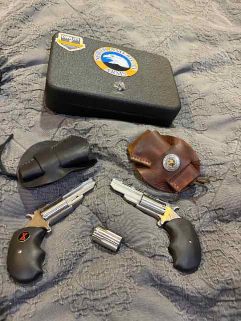 22 mag/22lr. (2)NNA black widow 
