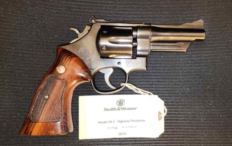 Smith &amp; Wesson model 28-2  .357mag. 4&quot;