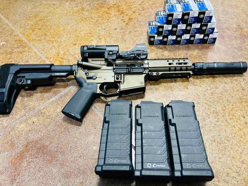 CMMG BANSHEE 5.7 + AMMO