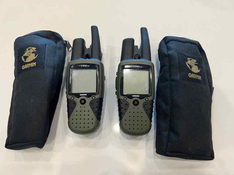 GARMIN 120 Rhino GPS/ Walkie Talkie X2 with cases