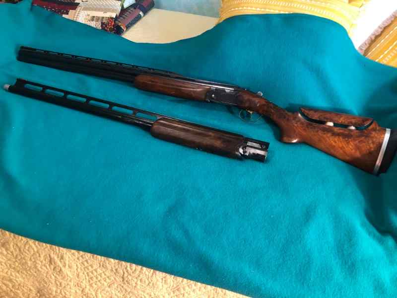 Beretta 682X &quot;Trap&quot; 12 ga. Combo O/U and under bbl
