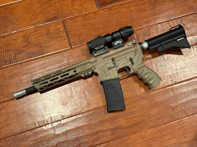 BCA 10.5" AR Pistol FDE w/ red dot and magnifier