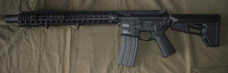 Custom KWA M4 Trainer w/Real Furniture (NEW)