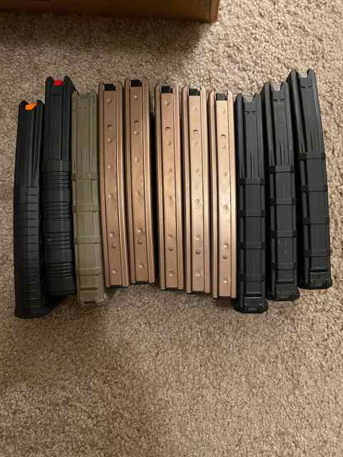 11 AR15 Mags