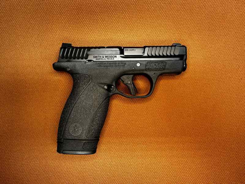 NEW IN BOX-Smith &amp; Wesson Bodyguard 2.0-380ACP