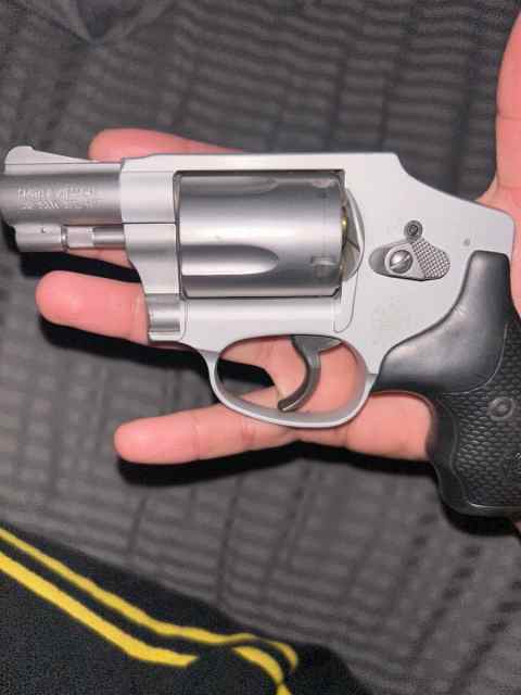 Smith &amp; Wesson 642 air weight 