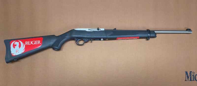 NEW IN BOX - Ruger 10/22 Carbine 18.5&quot;