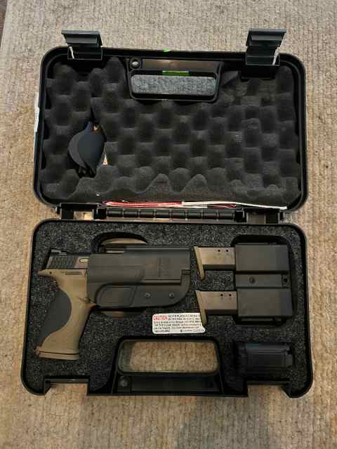 S&amp;W M&amp;P 40 Two Tone Carry &amp; Range kit