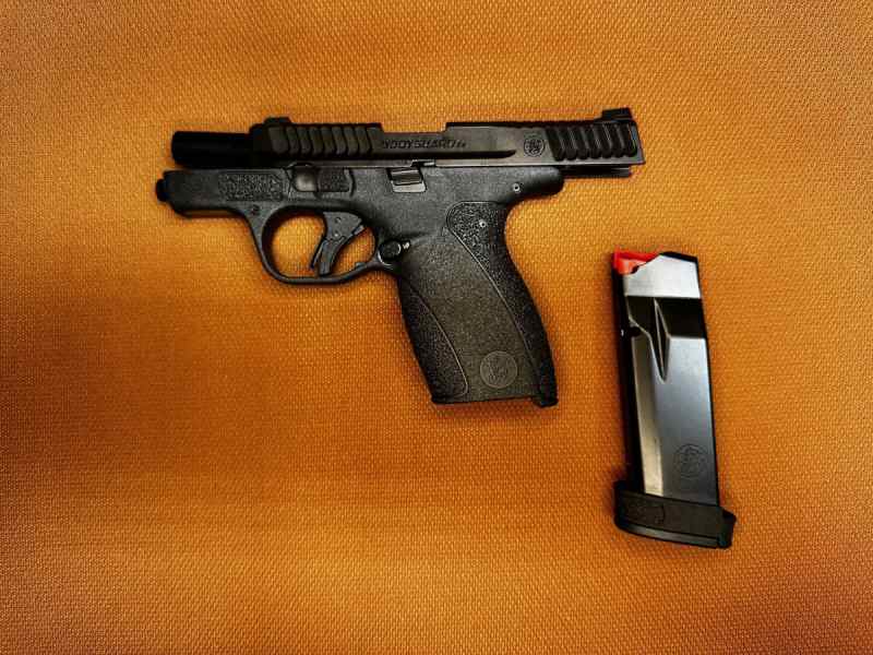 NEW IN BOX -Smith &amp; Wesson Bodyguard 2.0 - 380ACP