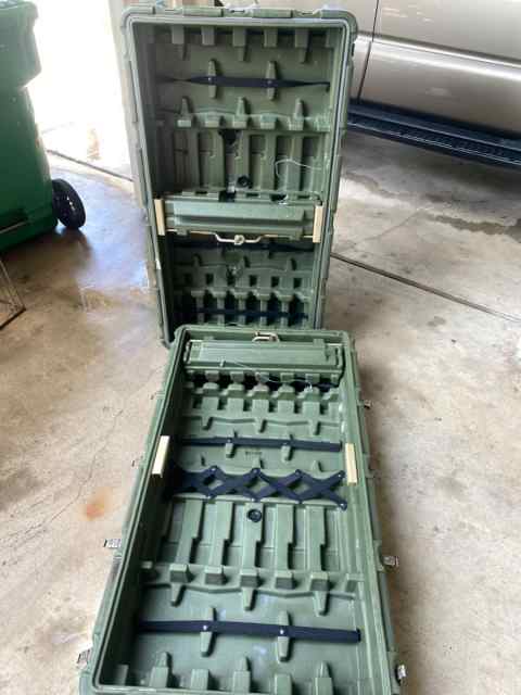 12 Rifle Pelican Hardigg Shipping/Storage Case