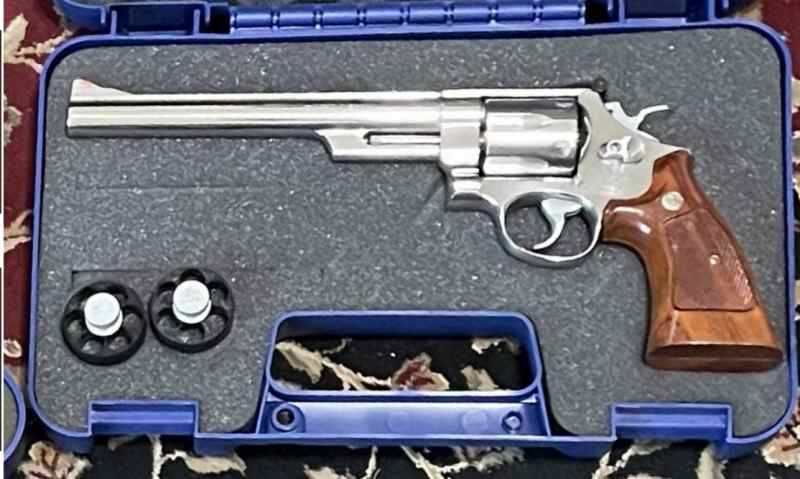 Smith &amp; Wesson 629-3 8-3/8” 44 mag