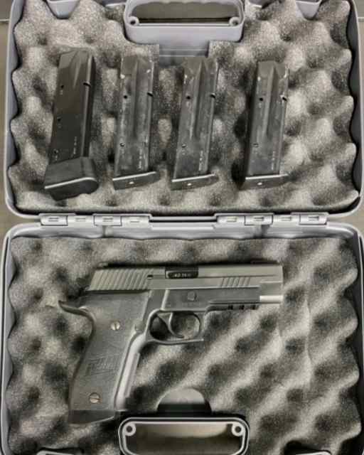 Sig Sauer P226 40 S&amp;W