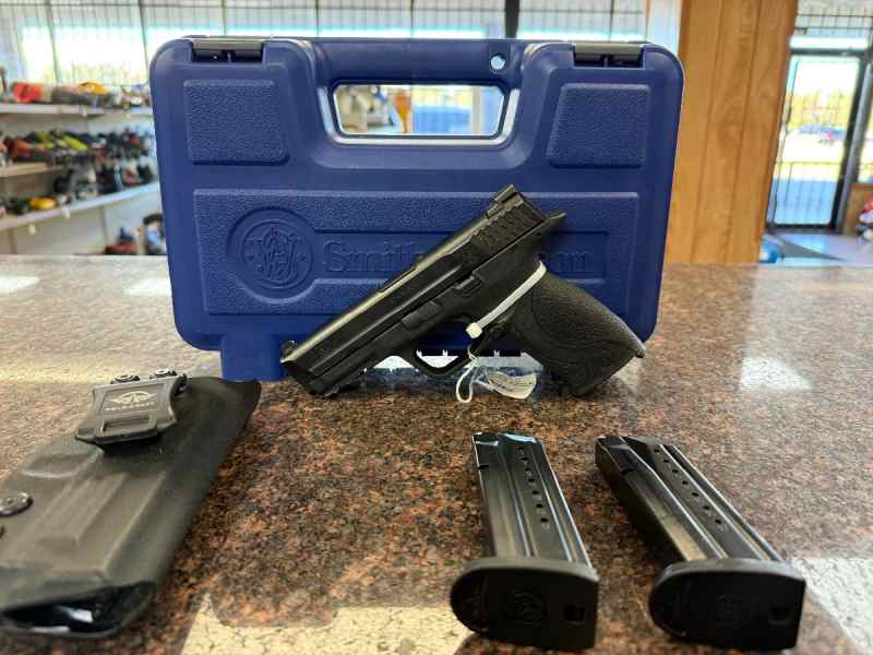 Smith&amp;wesson m&amp;p 40 STAINLESS 